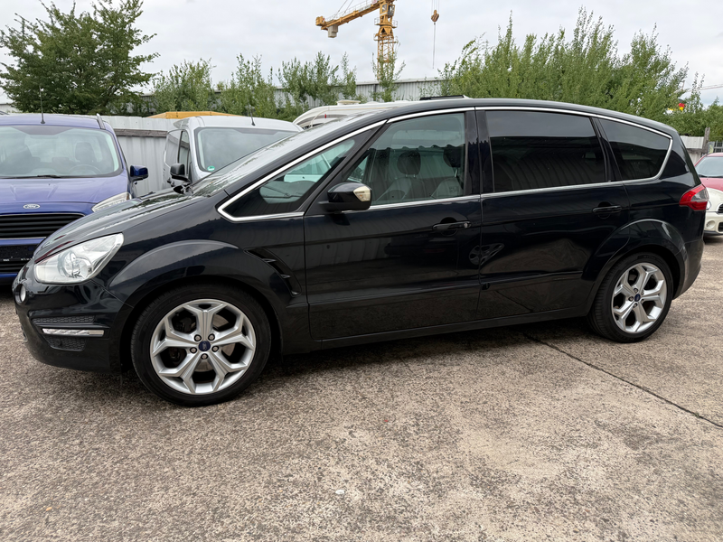 Ford S-Max Titanium Automatik*1.Hand*Gewerbe/Export* — photo 3