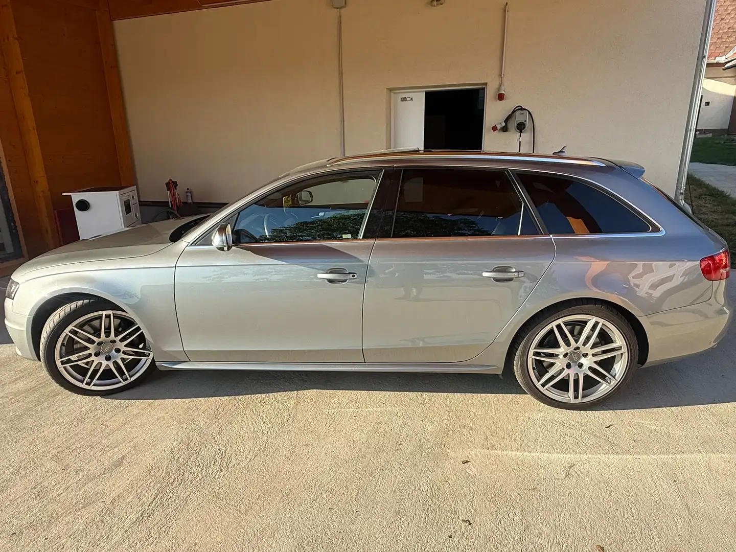 Audi S4 Avant S tronic - 2