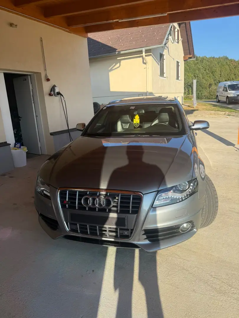 Audi S4 Avant S tronic - 1
