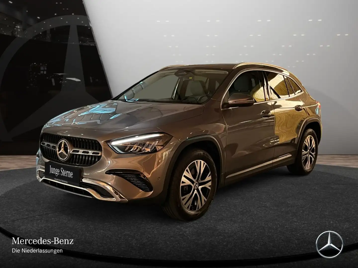 Mercedes-Benz GLA 250 e PROGRESSIVE+PANO+LED+KAMERA+8G Gris - 2