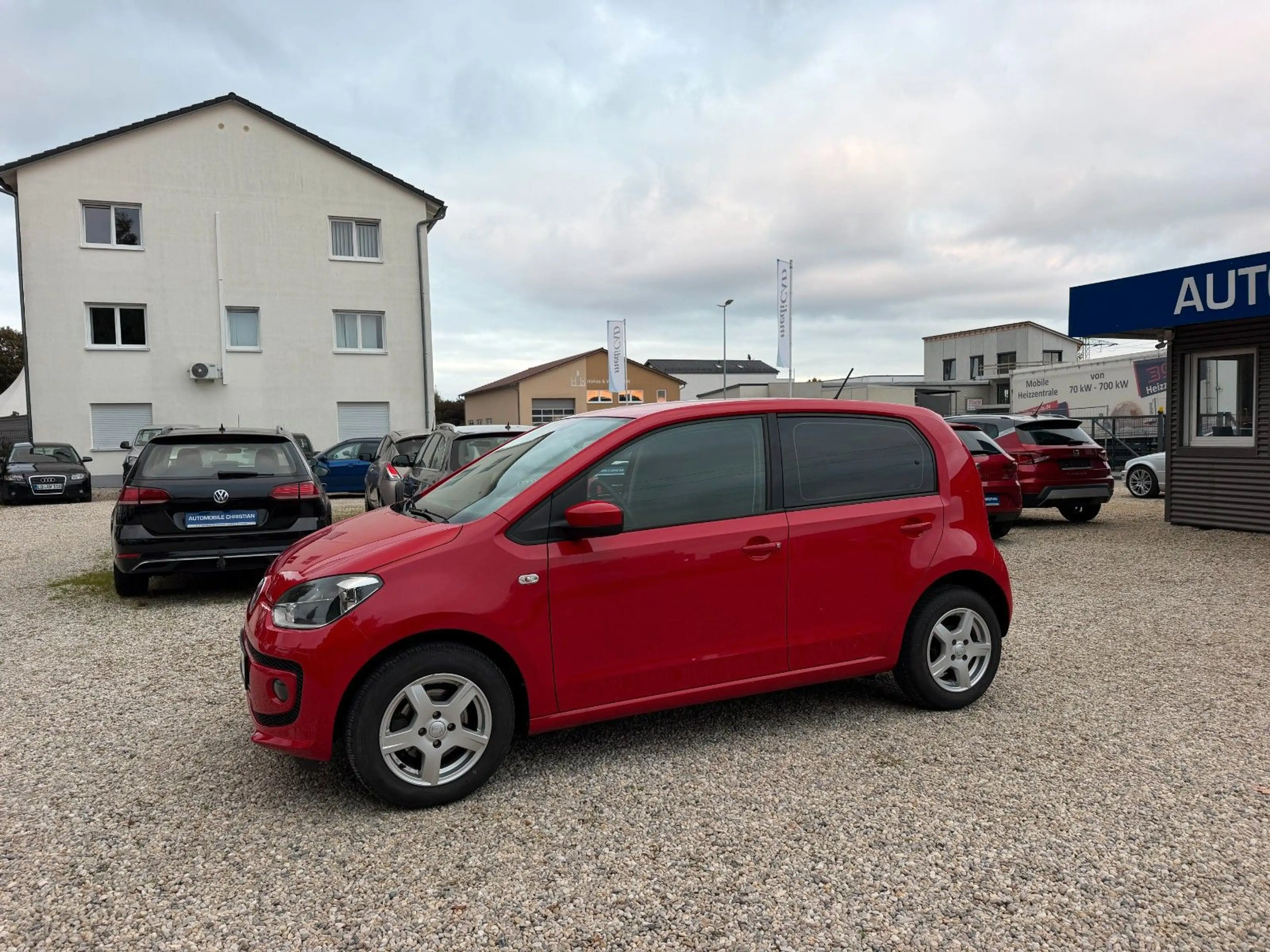 Volkswagen up! move Klimaanlage Sitzheizung Tempomat PDC — photo 14