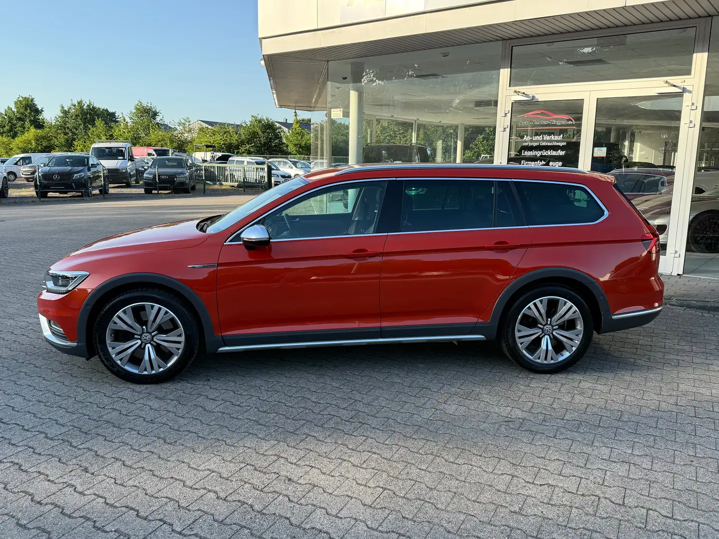Volkswagen Passat Alltrack 2.0 TDI SCR 4Motion DSG (BMT) Orange - 2