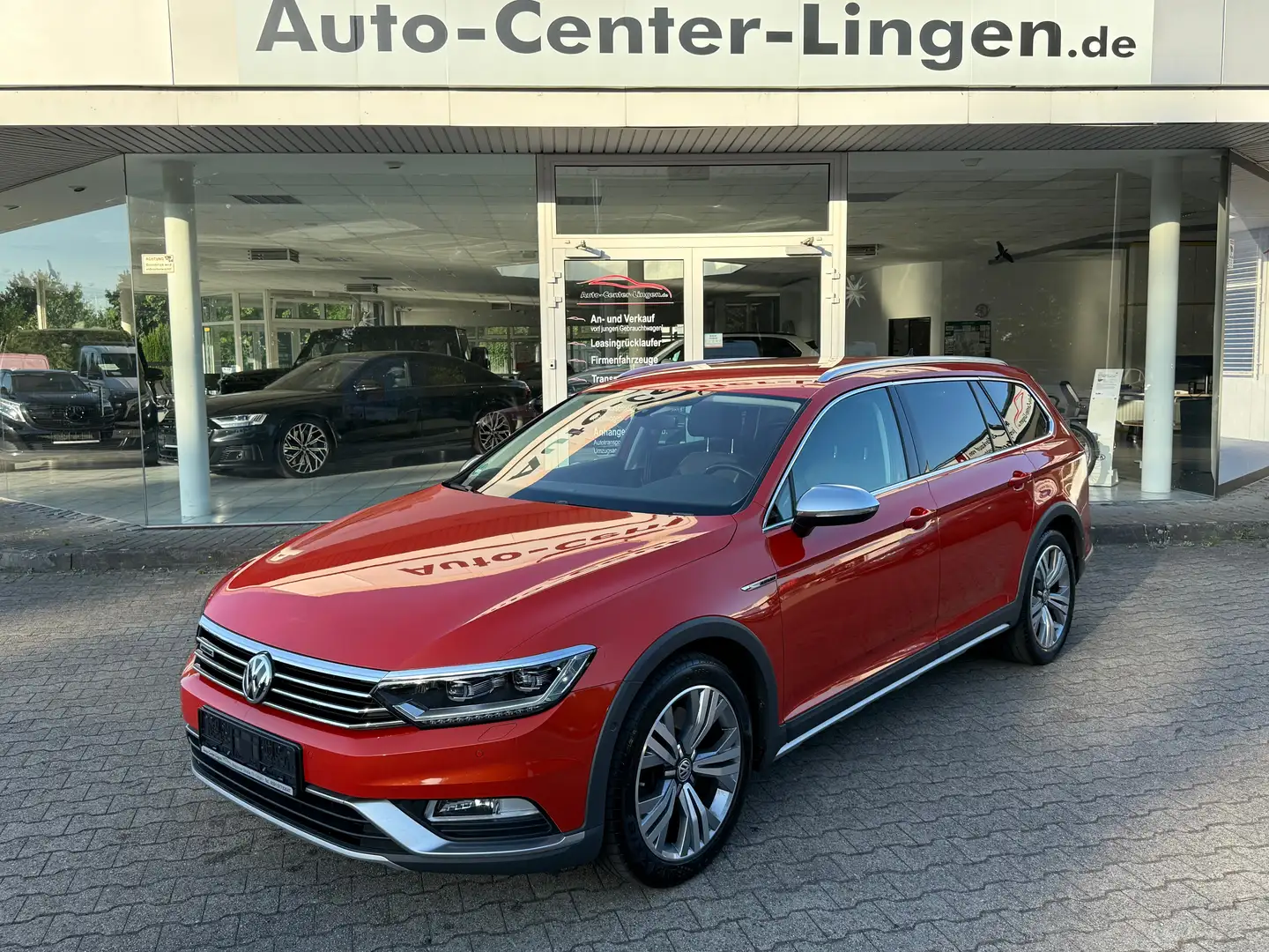 Volkswagen Passat Alltrack 2.0 TDI SCR 4Motion DSG (BMT) Orange - 1