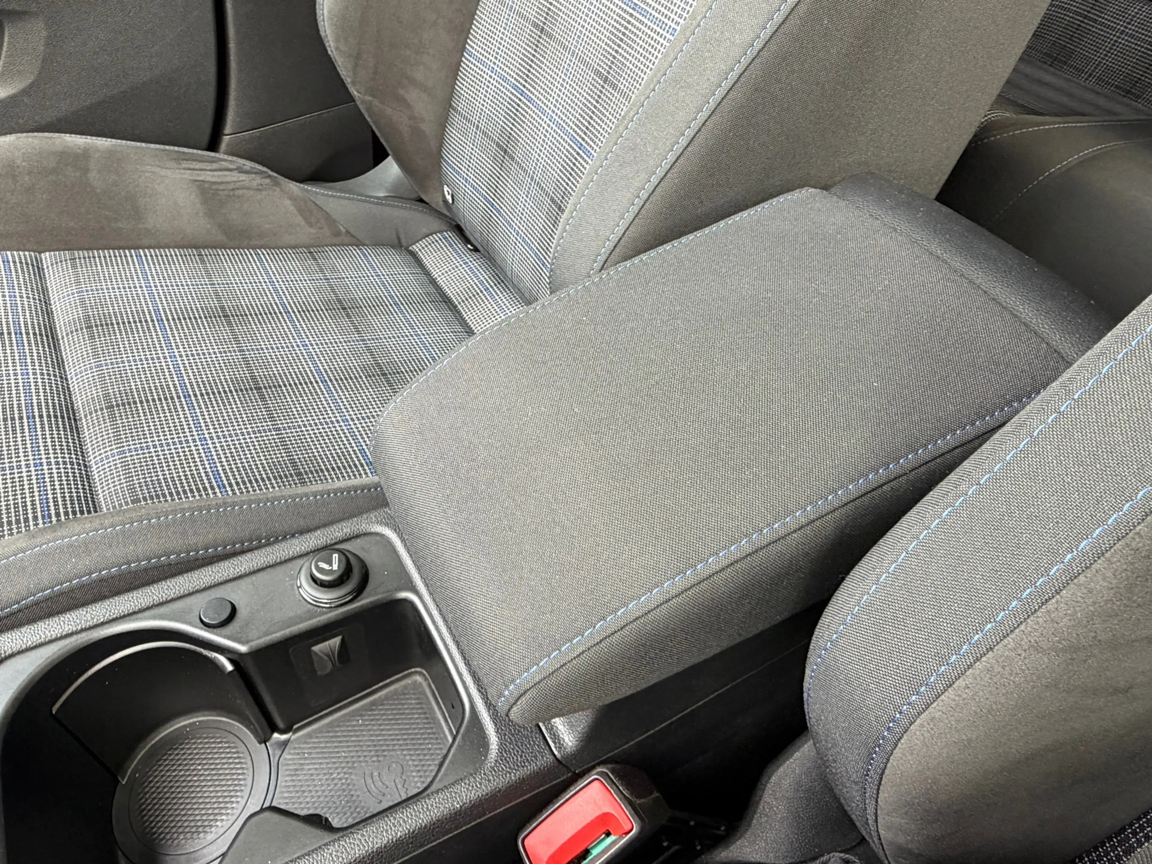 Volkswagen Golf GTE 1.4 eHybrid 245PK Panodak,Navi,Clima,ACC,Isofix,Ca — photo 41