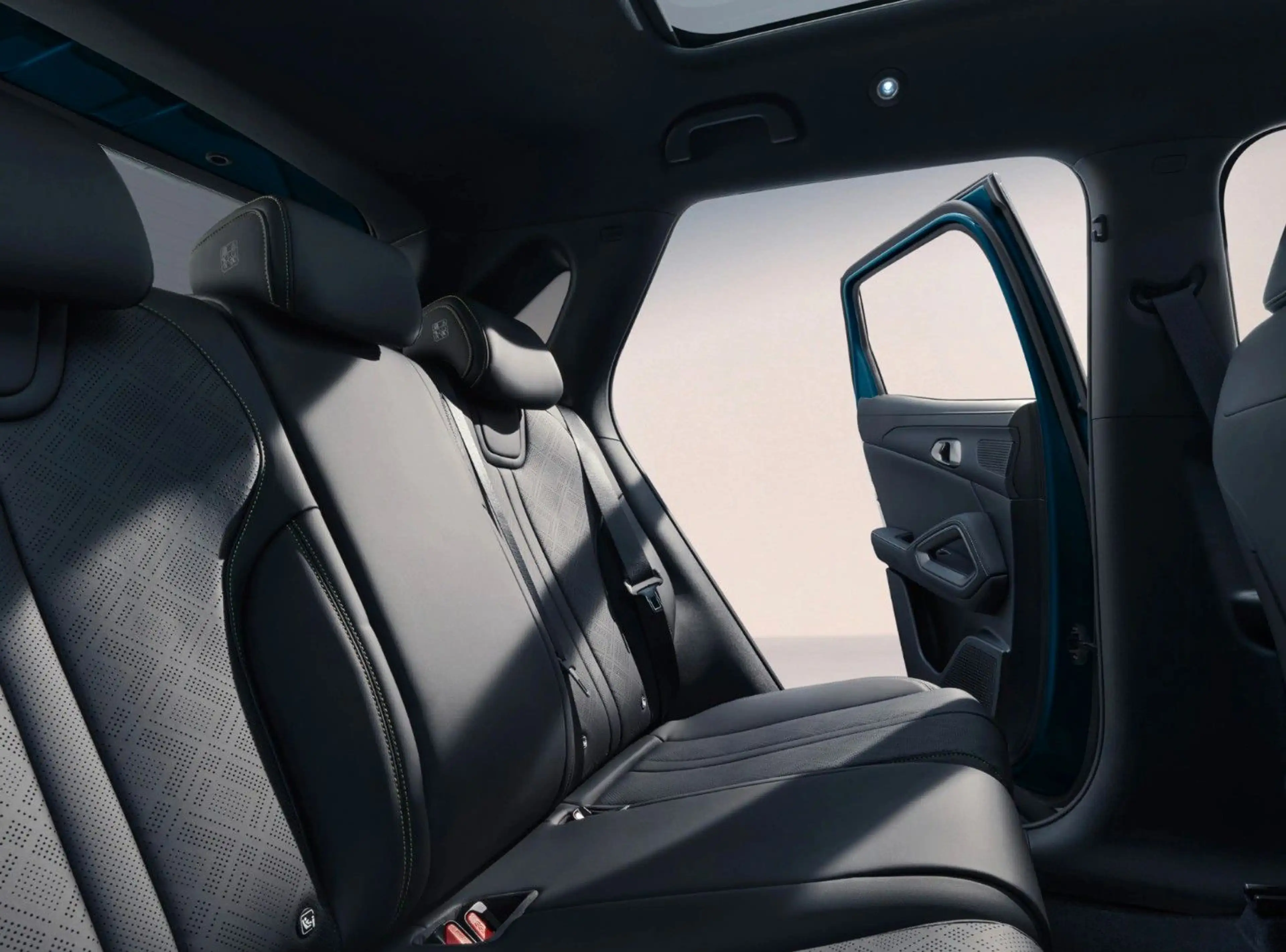 BYD Atto 2 DM-i Boost 40 % Rabatt Finanz mit 3,99% — photo 6