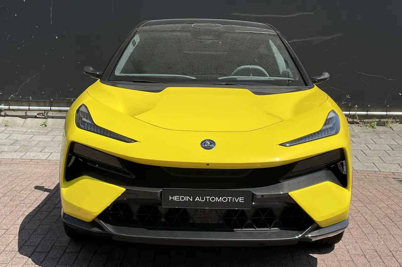 Lotus Eletre 2025