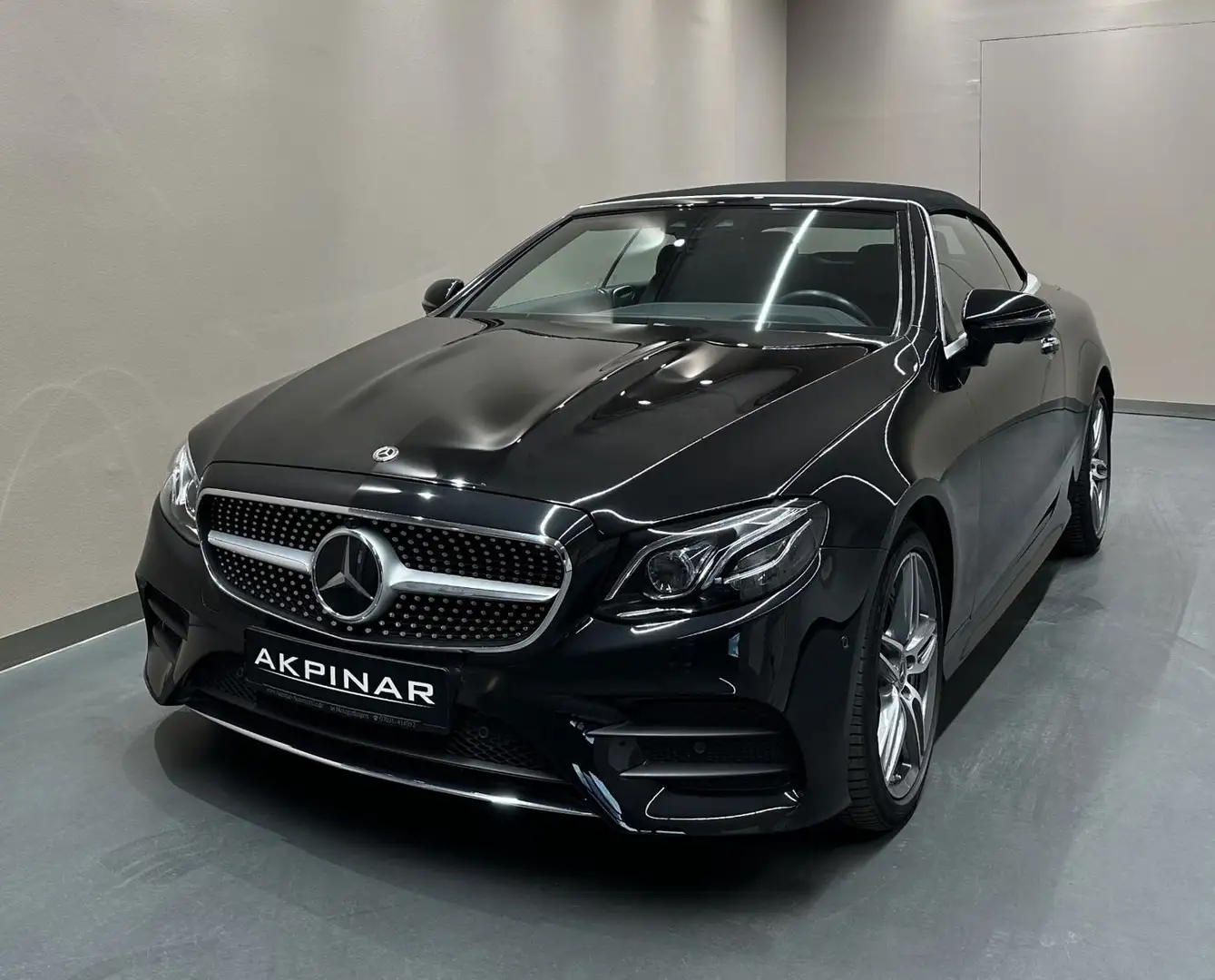 Mercedes-Benz E 450 E450 Cabrio 4M AMG LINE **1. HAND*MEMORY*360°** Schwarz - 2