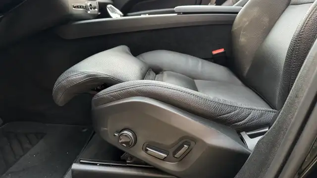 Volvo XC60 view 9