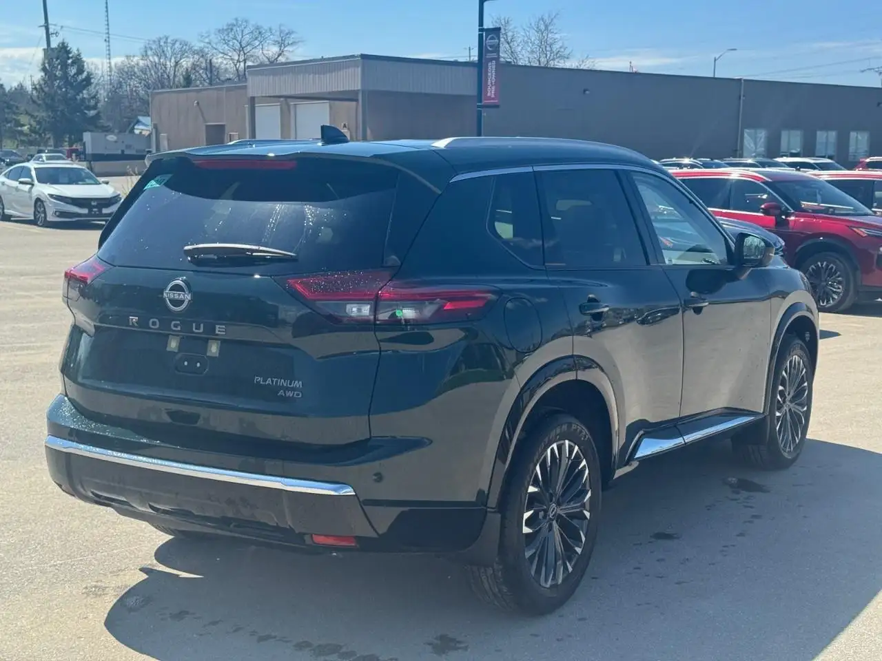 Nissan Rogue снимка Nissan Rogue