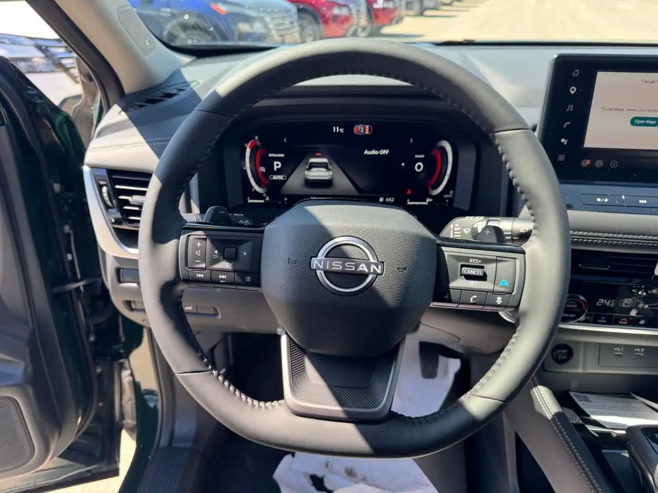 Nissan Rogue снимка Nissan Rogue