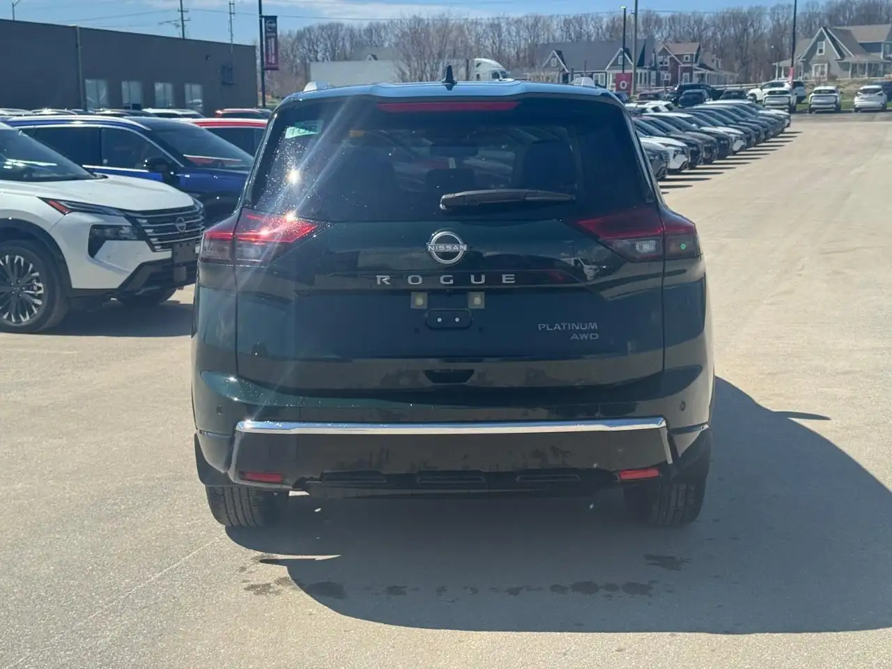 Nissan Rogue снимка Nissan Rogue