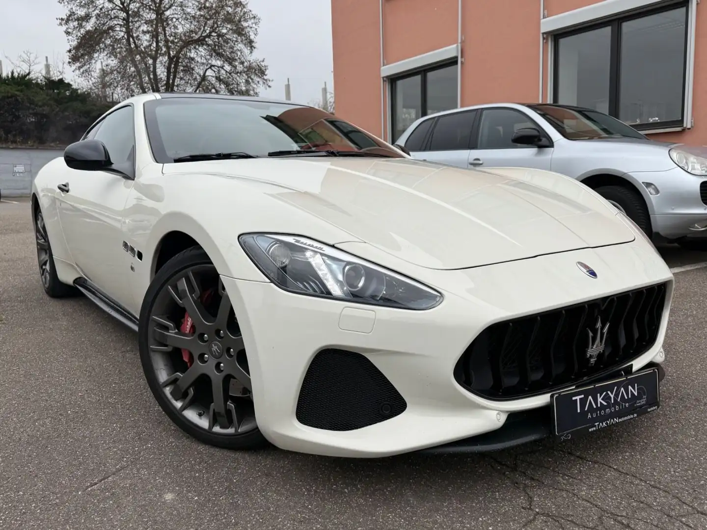 Maserati GranTurismo 4.7 V8 Sport Aut./ NAVI / XENON Fehér - 1