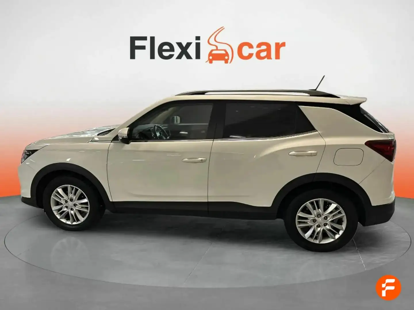 SsangYong Korando D16T Urban 4x2 Aut. Blanco - 2