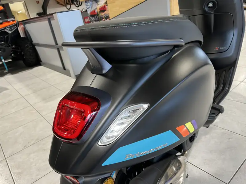 Vespa Primavera 125 - foto 5