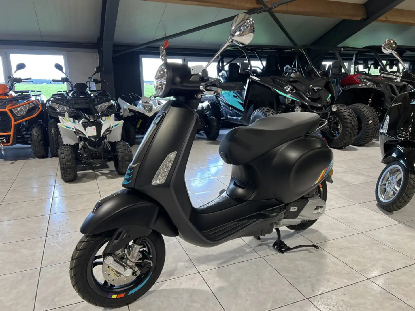 Vespa Primavera 125 S Noir - 2