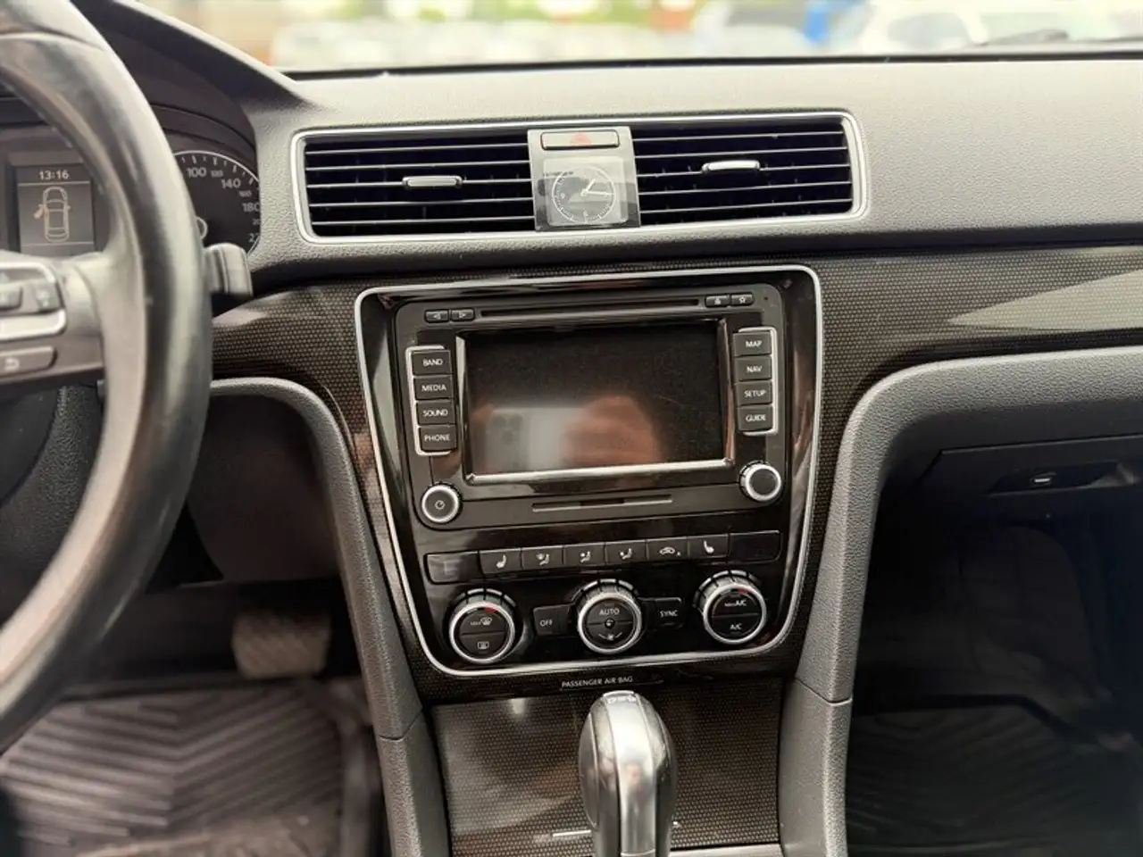 Volkswagen Passat снимка Volkswagen Passat