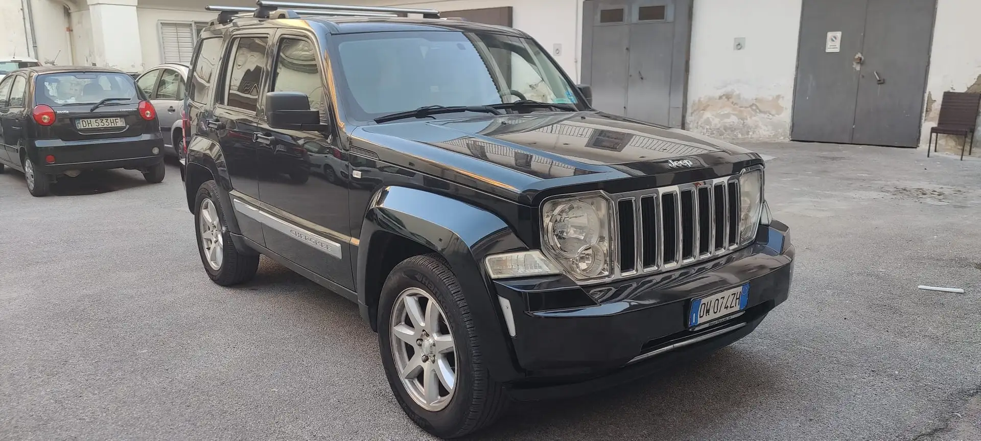 Jeep Cherokee Cherokee 2.8 crd Limited auto dpf Fekete - 1