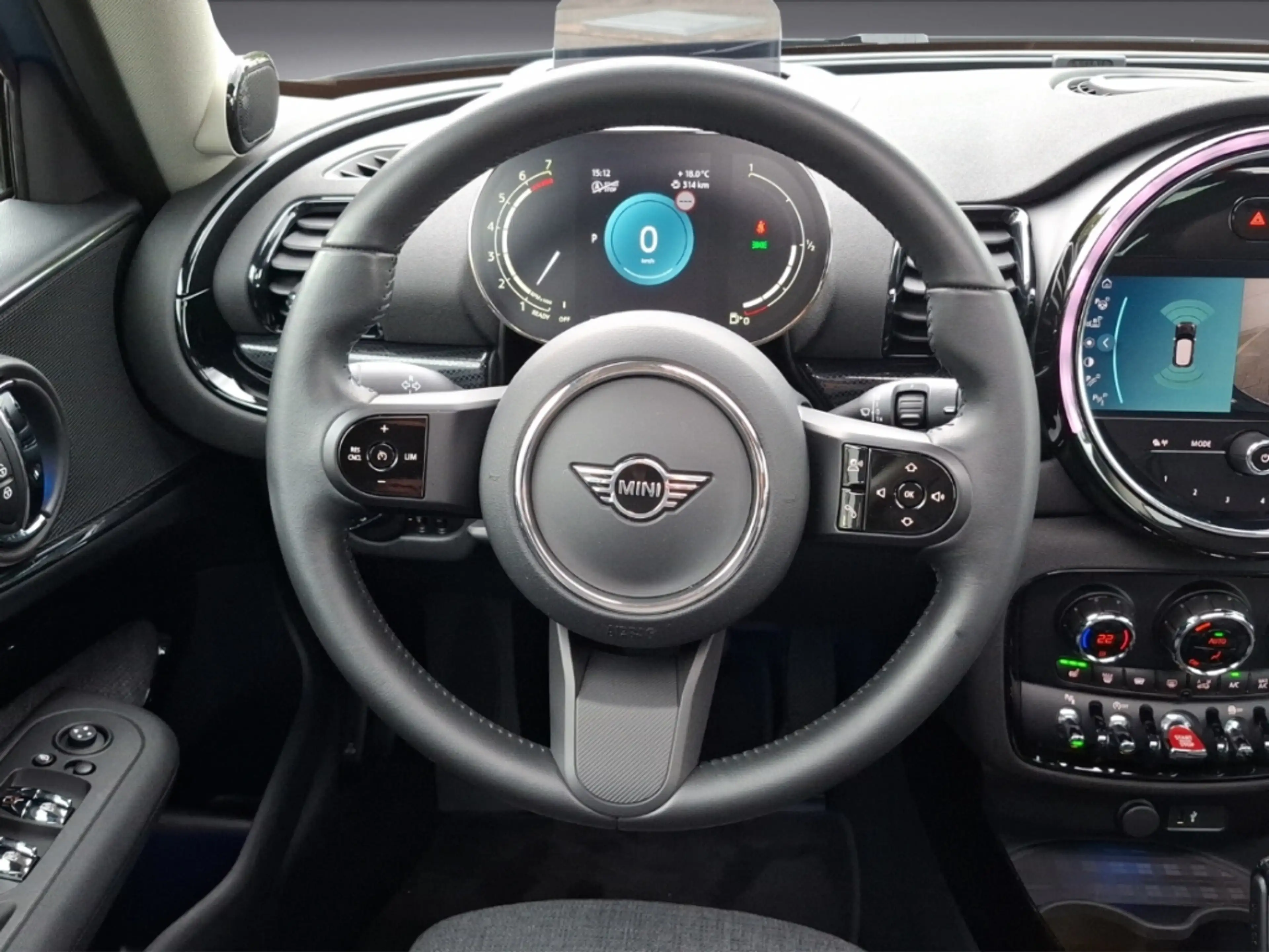 MINI Cooper Clubman 1.5 Classic Trim 136PS 7-AT LED Panorama Winterrei — photo 10