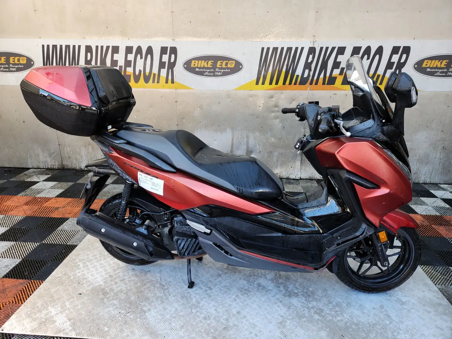 Honda Forza 125 Rosso - 1