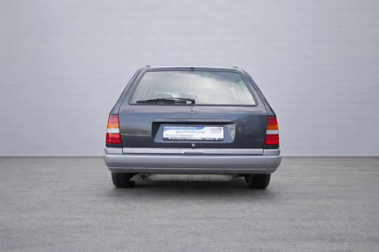 Mercedes-Benz E 230 E-Klasse TE, foto 6