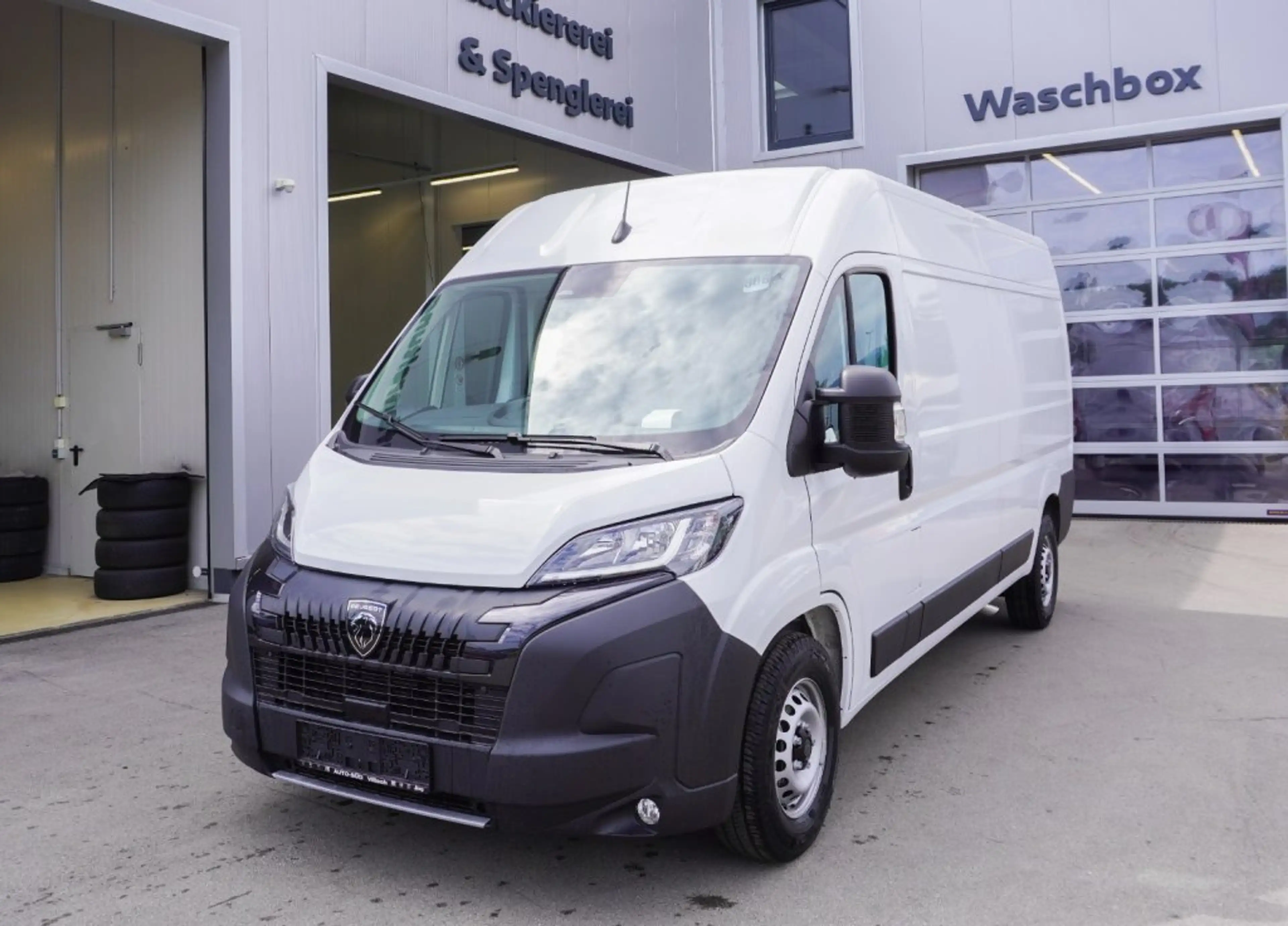 Peugeot Boxer KW L3H2 3.5T Heavy Diesel 180 Automatik