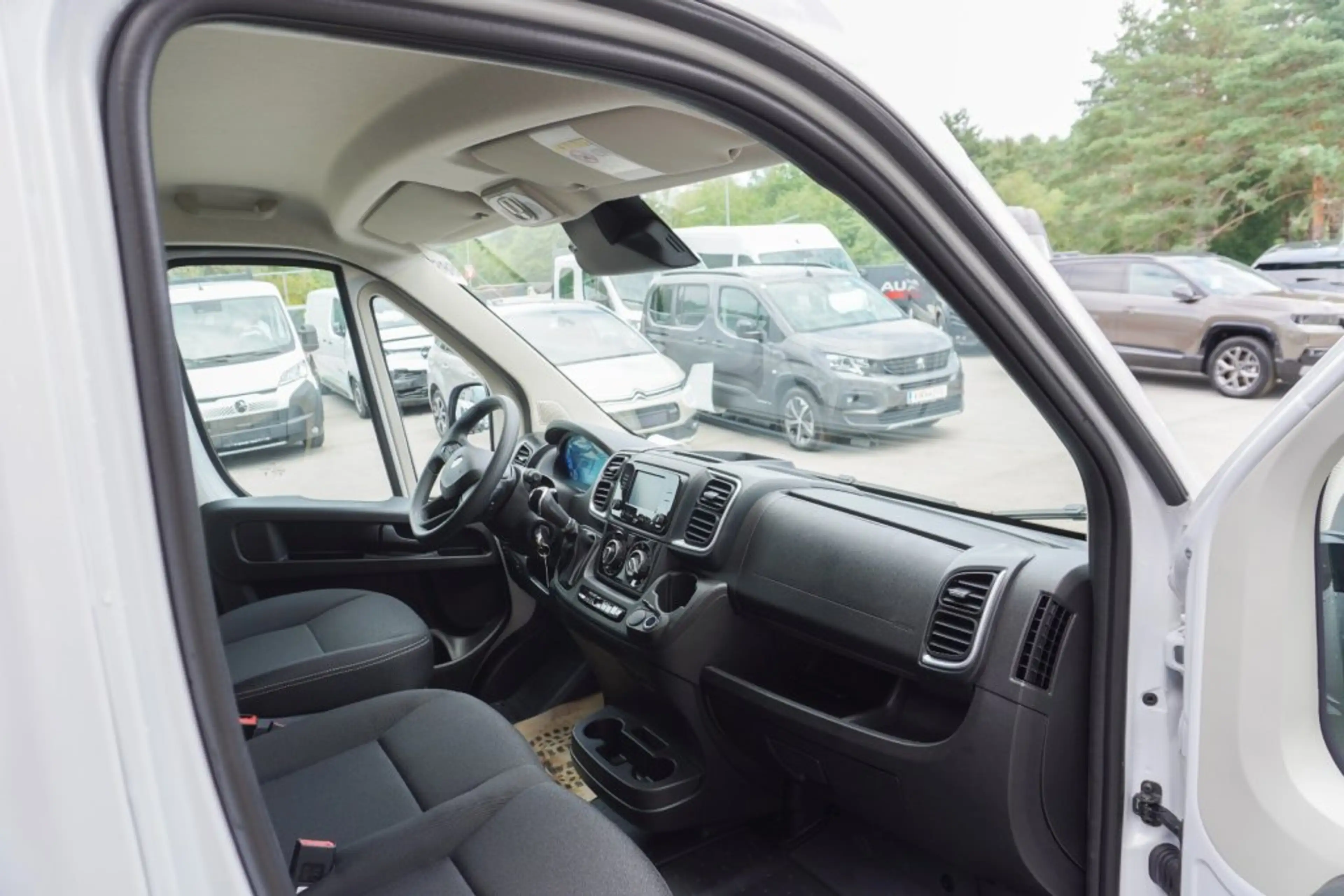 Peugeot Boxer KW L3H2 3.5T Heavy Diesel 180 Automatik — photo 13