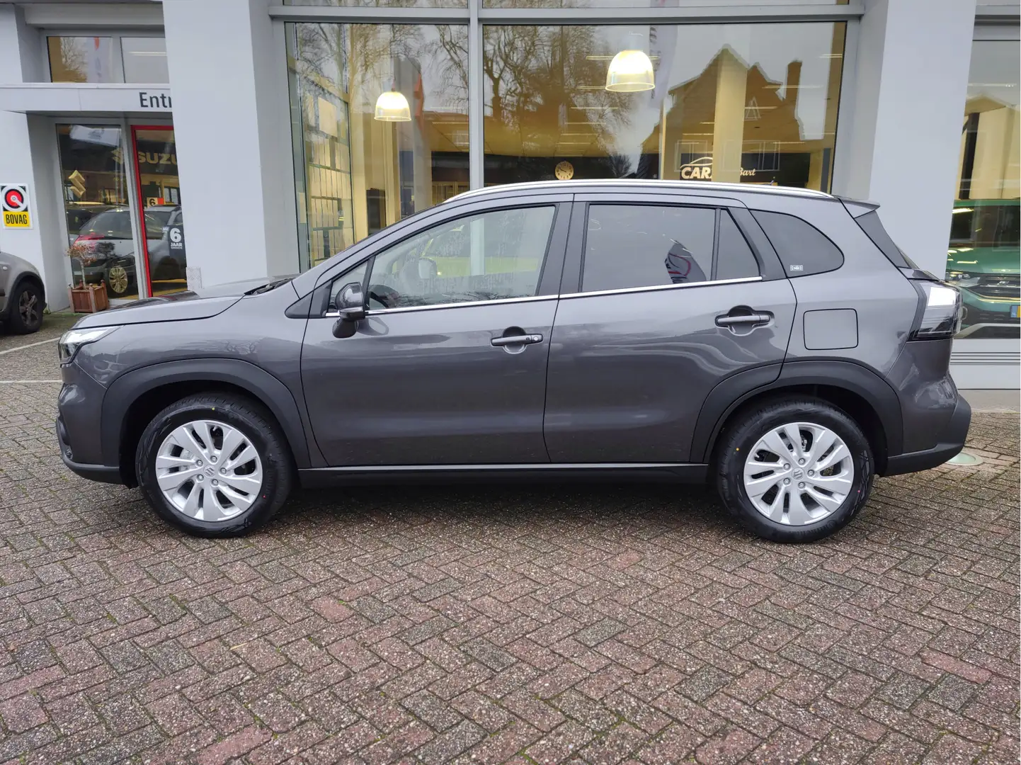 Suzuki S-Cross 1.5 FULL HYBRID SELECT Direct Beschikbaar | Met 6 Grijs - 2