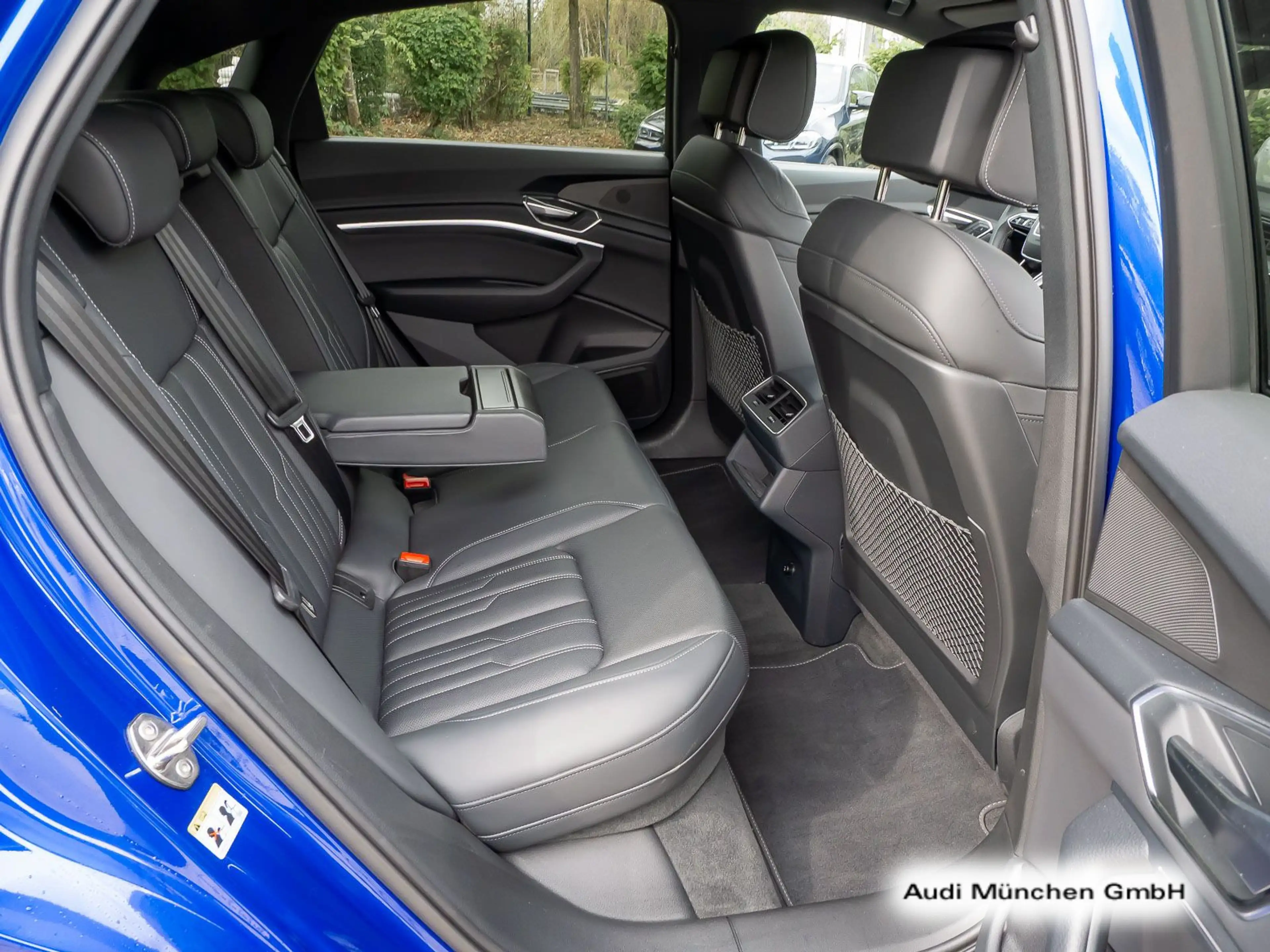 Audi Q8 e-tron 55 qu. S line Pano/Matrix/Hu — photo 15