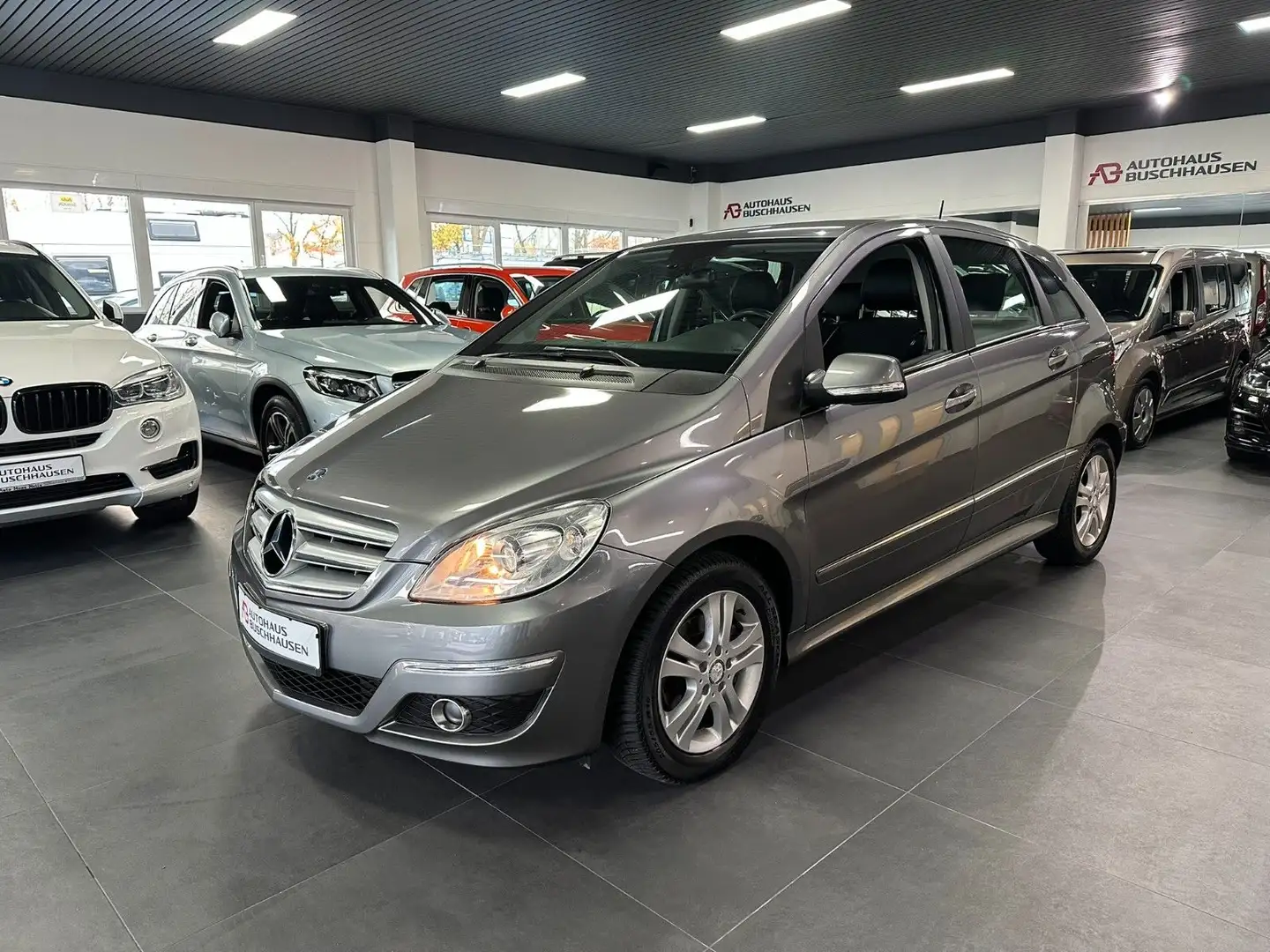 Mercedes-Benz B 180 B180CDI*TÜV+Insp.NEU*PDC*S-Heft*Facelift Gris - 1