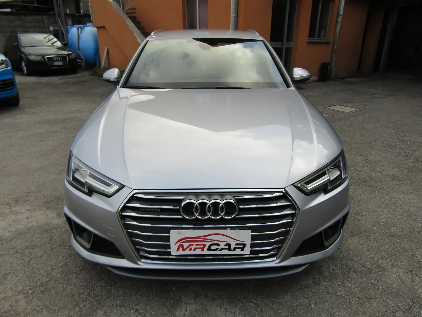 Audi A4 Avant 40 2.0 TDi S-LINE S LINE SLINE *164.000 KM* Silber - 2
