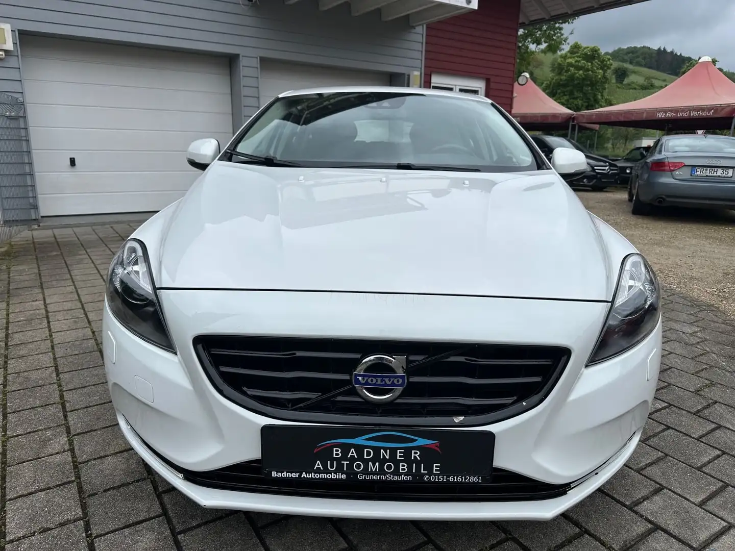 Volvo V40 Summum Weiß - 2