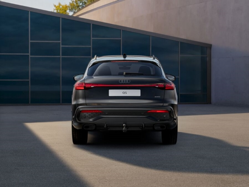 Audi Q5 SUV TDI quattro S line Luftfahrwerk HUD PANO AH — photo 7