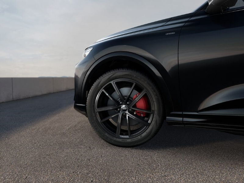 Audi Q5 SUV TDI quattro S line Luftfahrwerk HUD PANO AH — photo 5