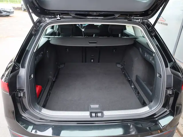 Volkswagen Passat view 10