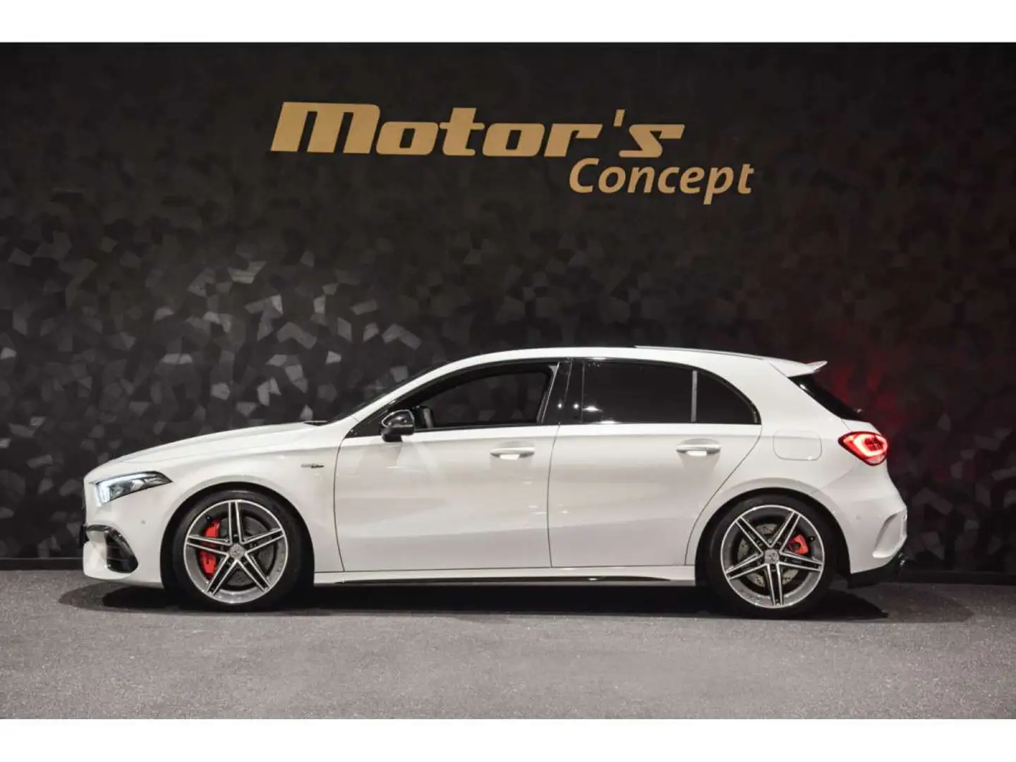 Mercedes-Benz A 45 AMG A 45 S 4 MATIC+ Blanc - 2