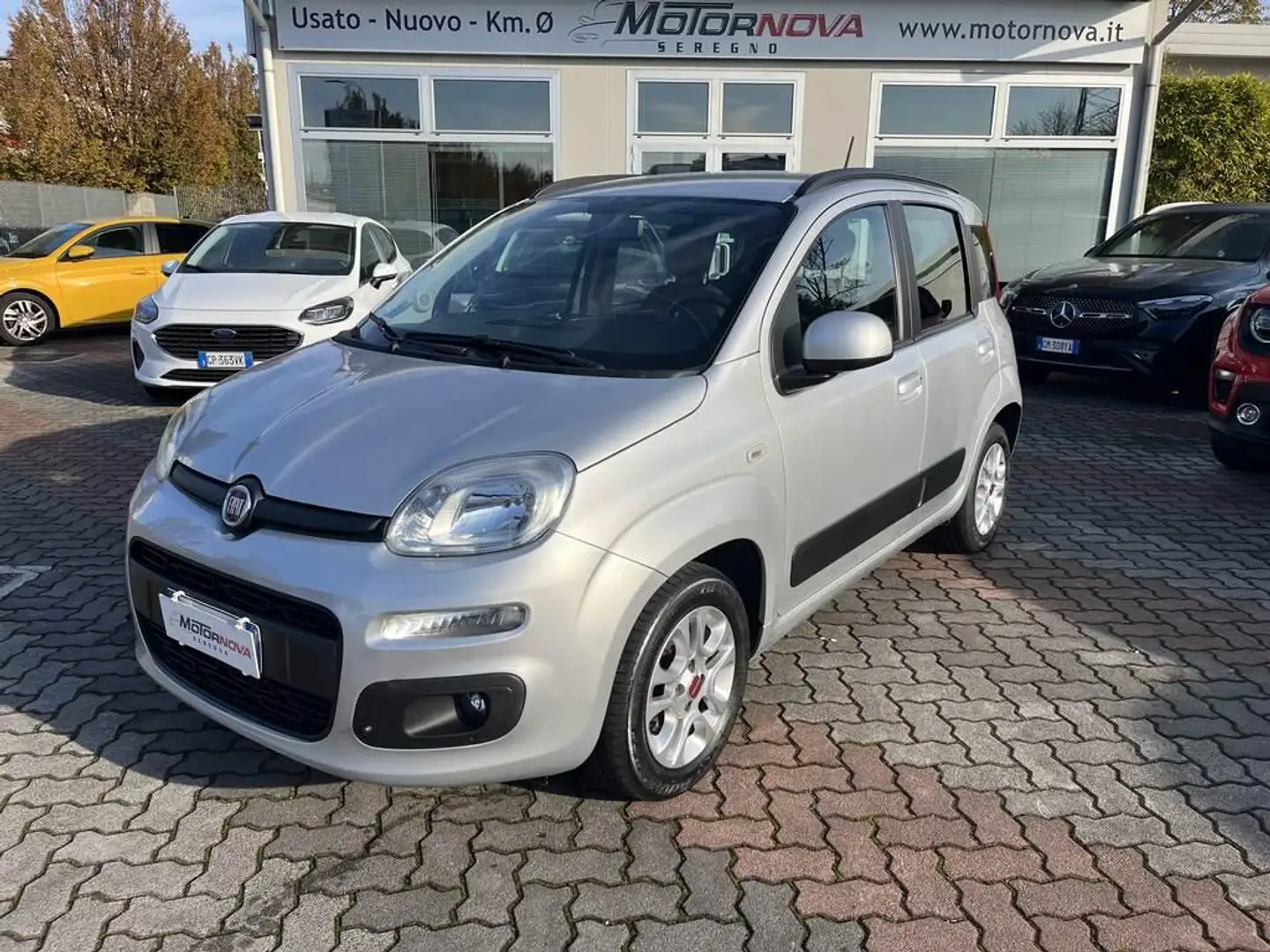 Fiat Panda 1.2 Pop s&s 69cv my19 Gris - 1