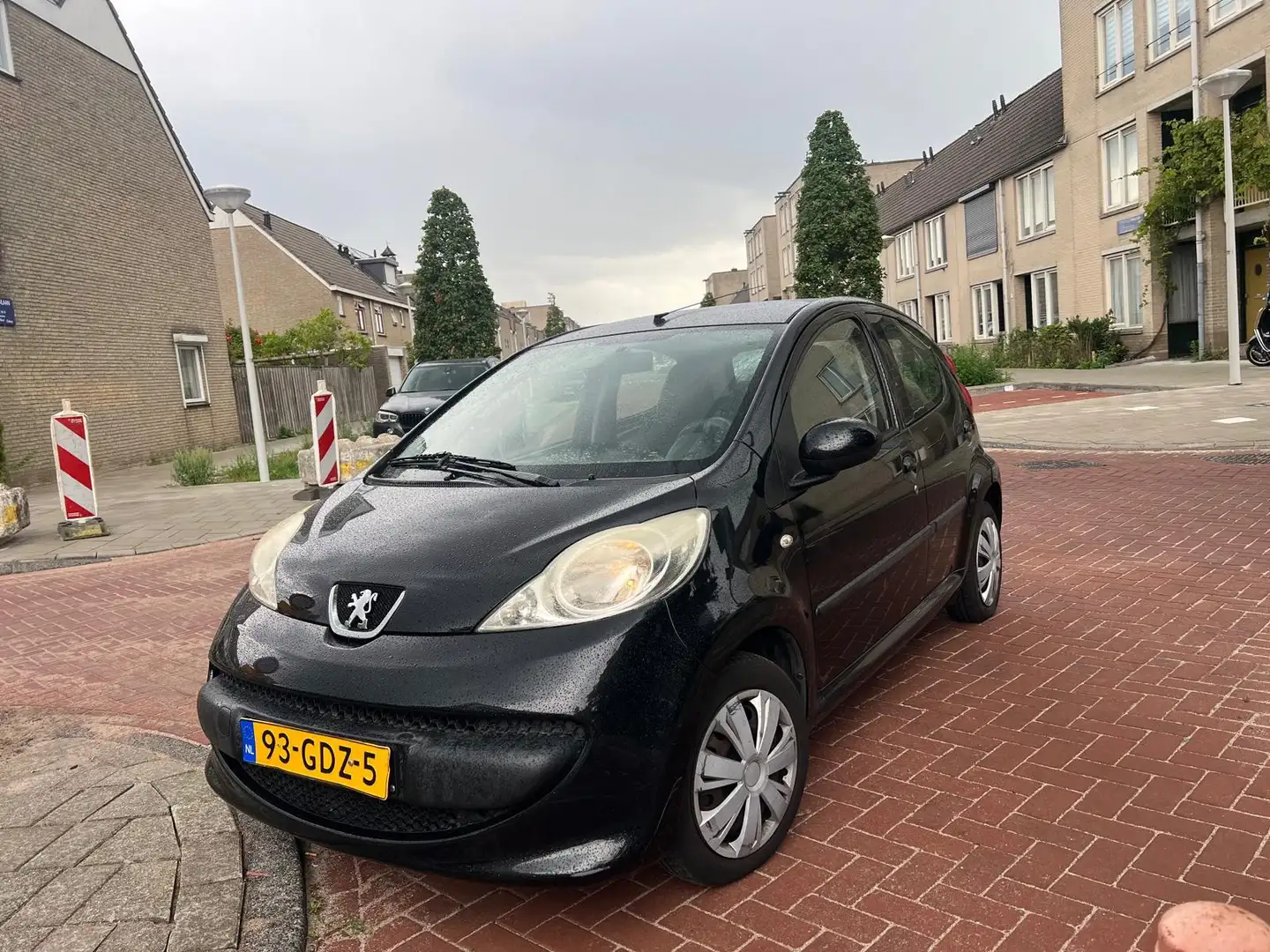 Peugeot 107 107 1.0-12V XS Zwart - 1