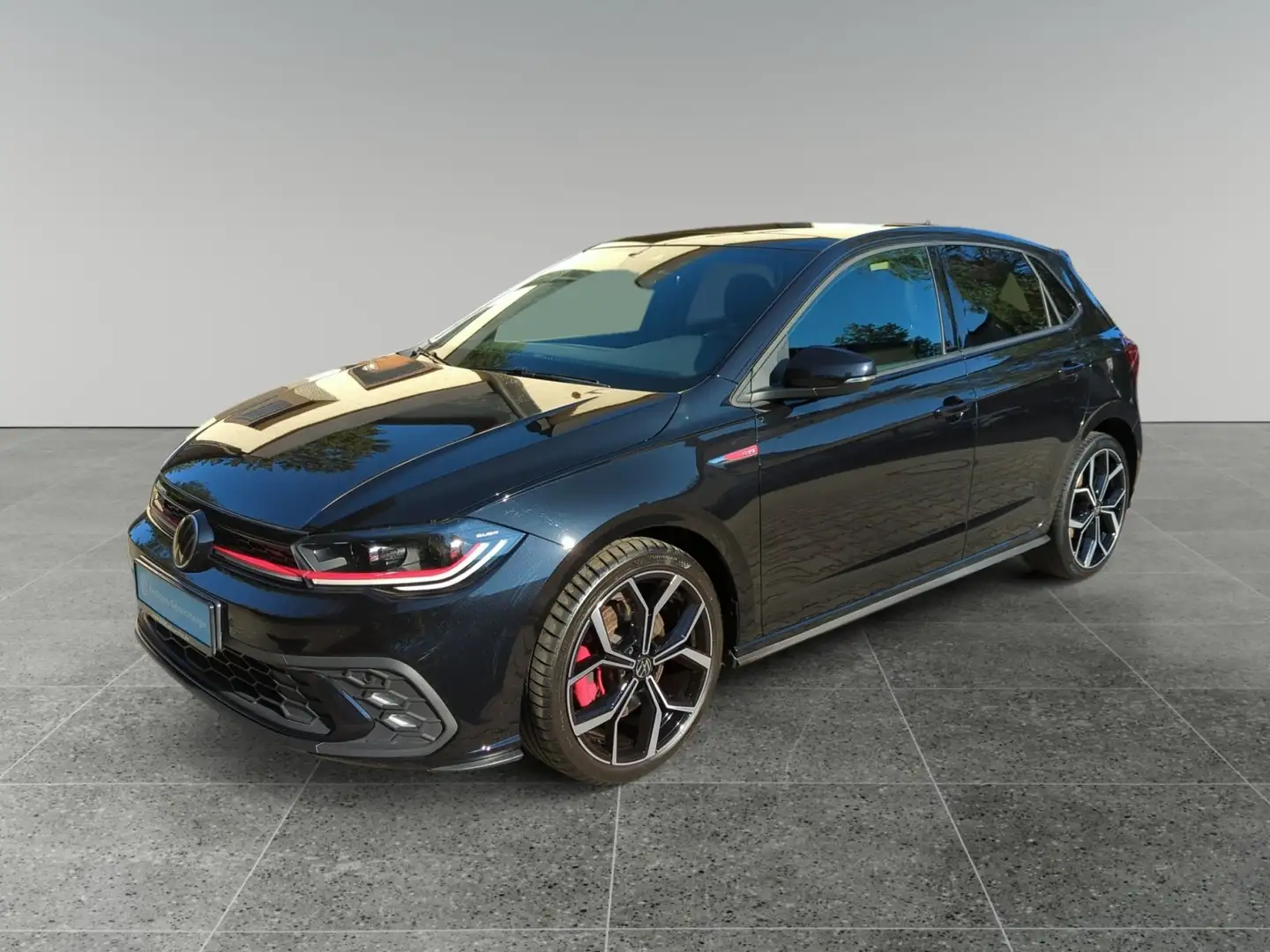 Volkswagen Polo GTI 2.0 TSI DSG MATRIX PANO NAVI KLIMA Zwart - 2