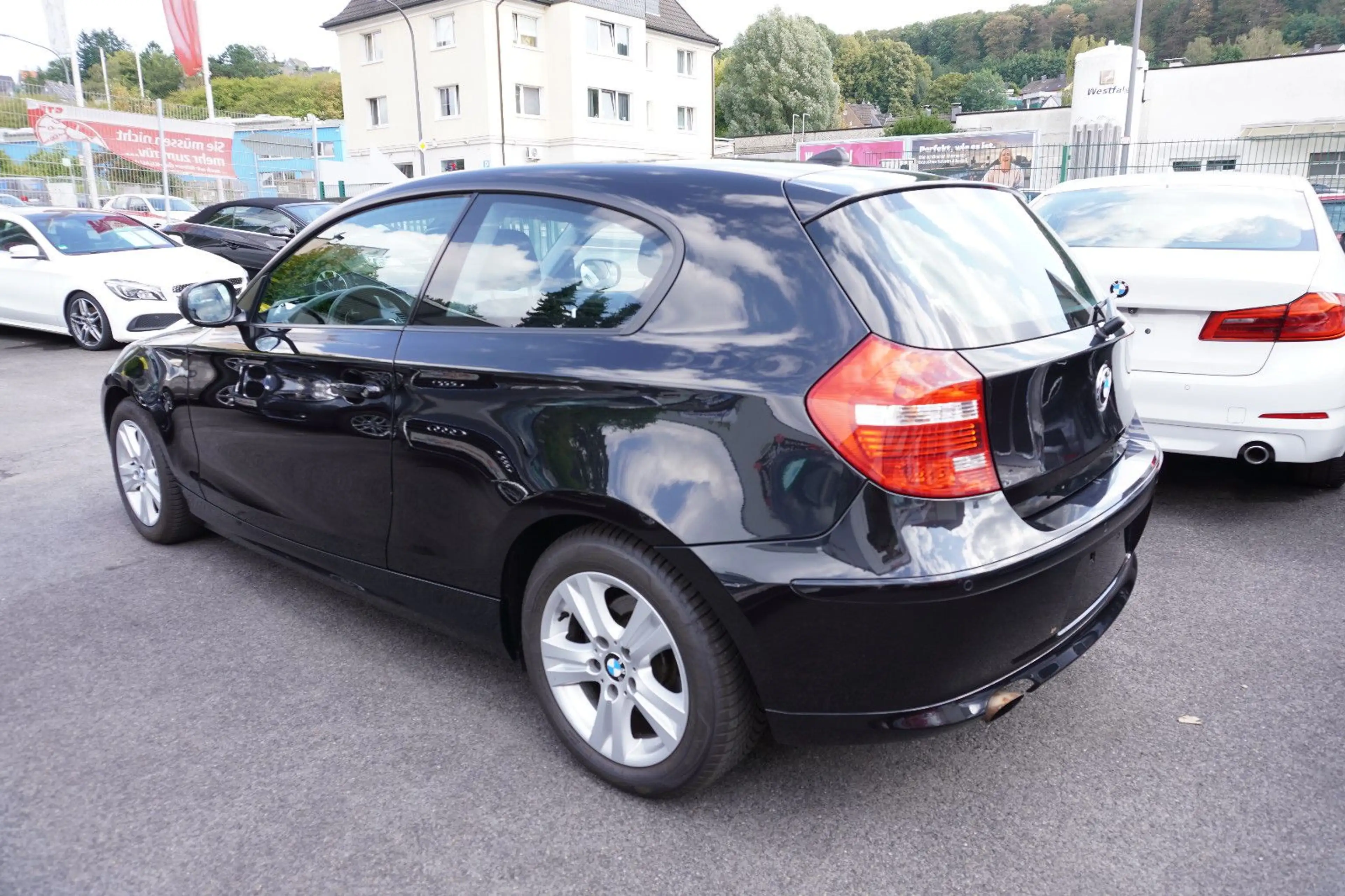 BMW 116 i Lifestyle *Automatik*Leder*Xenon*Navi*+++ — photo 5