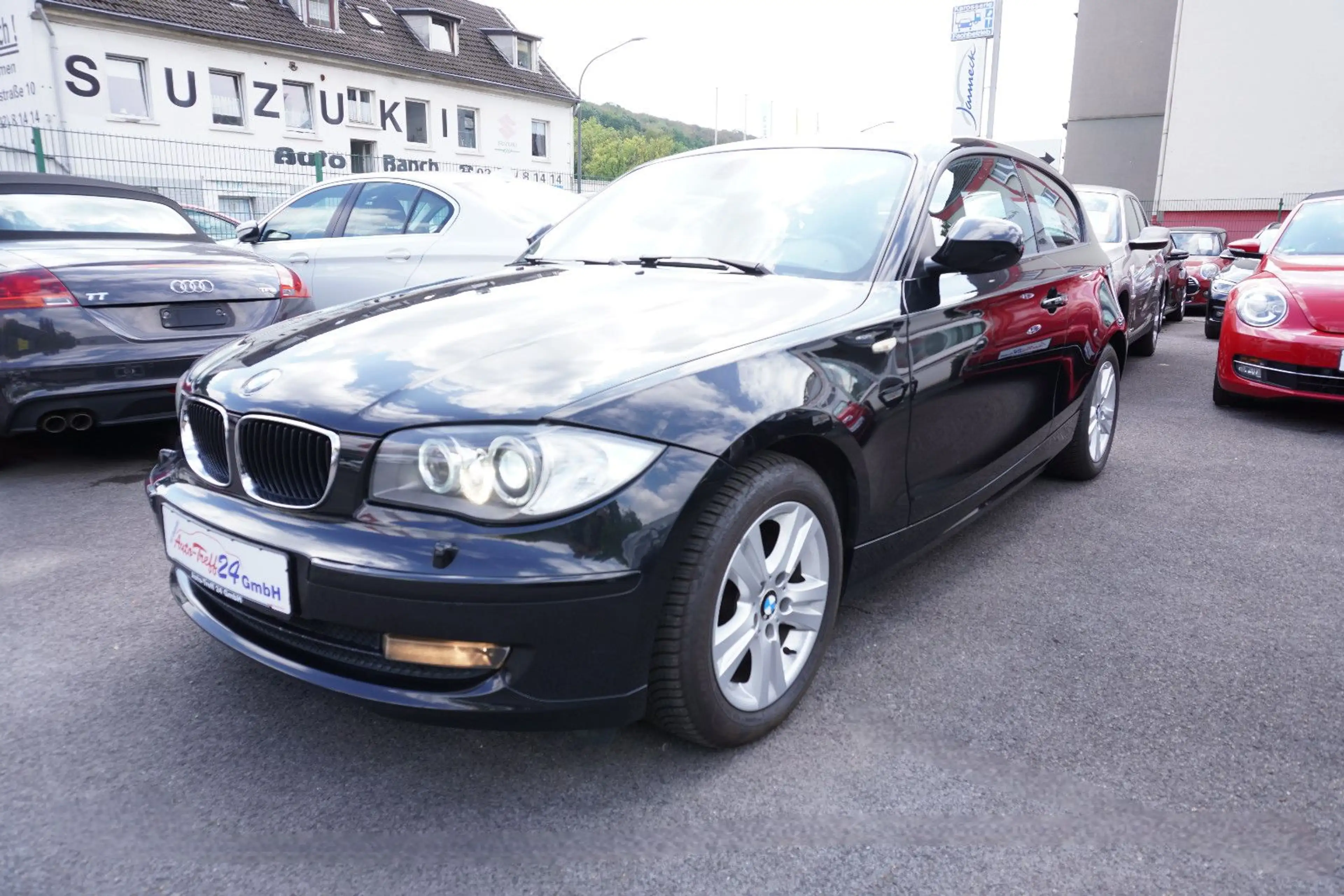 BMW 116 i Lifestyle *Automatik*Leder*Xenon*Navi*+++ — photo 3