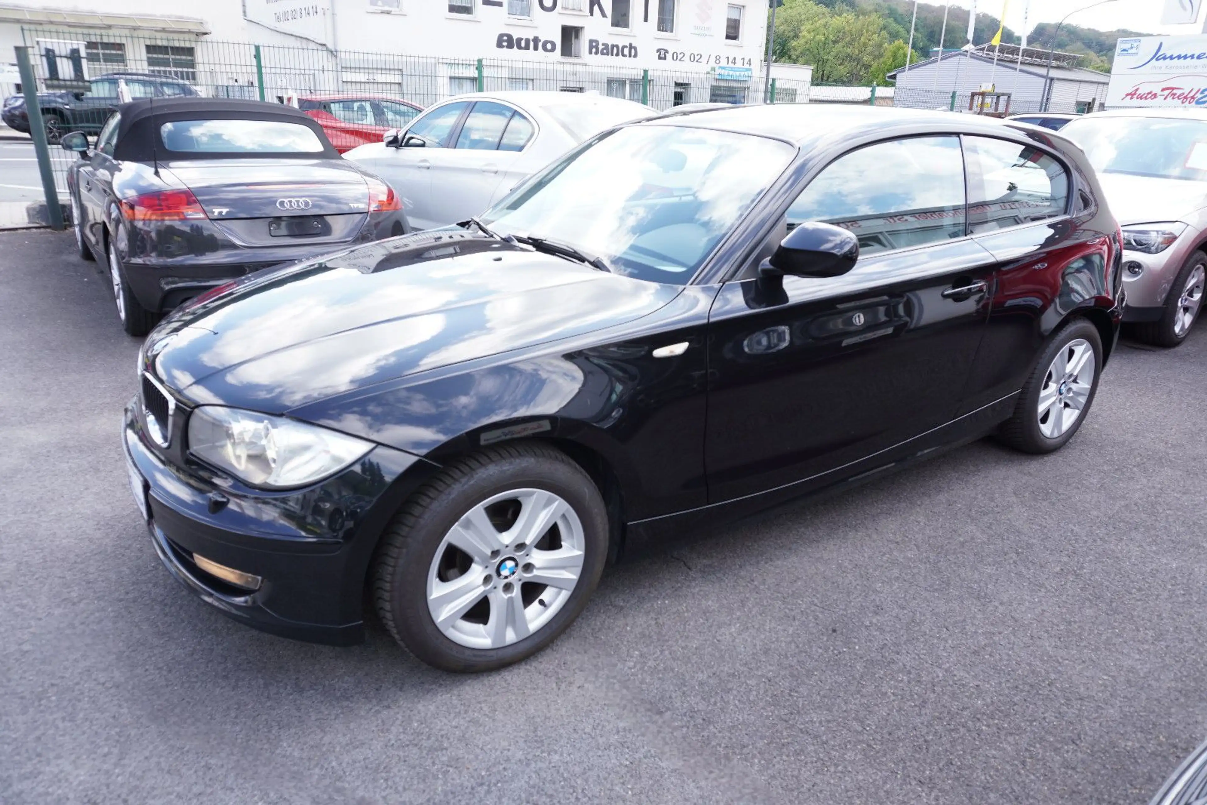 BMW 116 i Lifestyle *Automatik*Leder*Xenon*Navi*+++ — photo 4