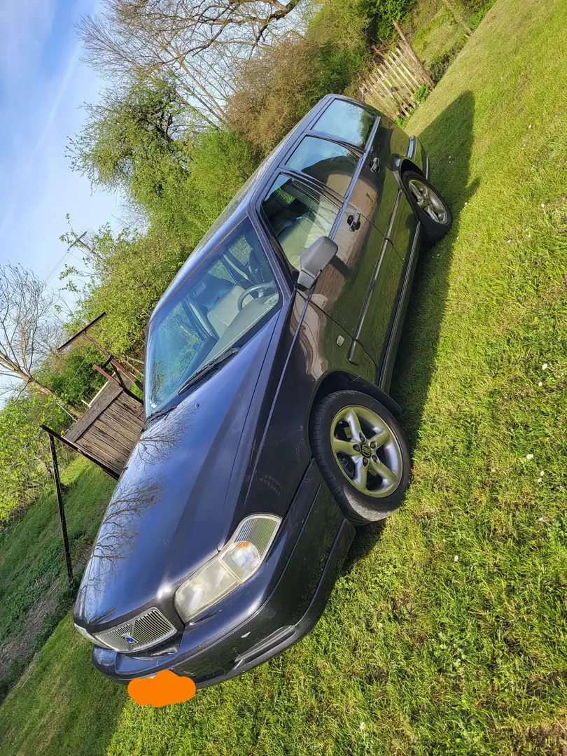 Volvo V70 2.5 Tdi 103kw 140cH Blauw - 1