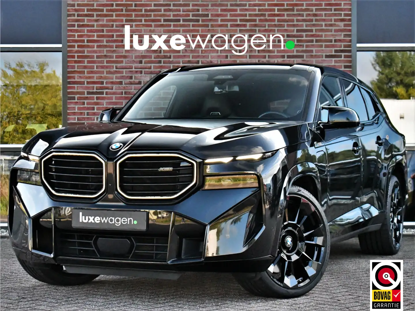 BMW XM V8 650pk 30kWH | B&W | Trekh | 23inch | DA-Prof | Zwart - 1