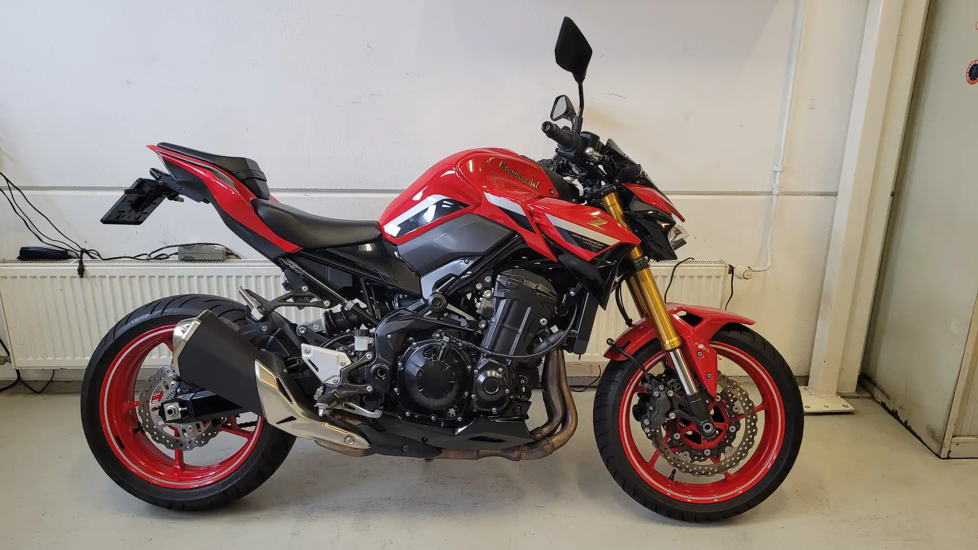 Kawasaki Z 900 50th Anniversary Edition ABS Rot - 1