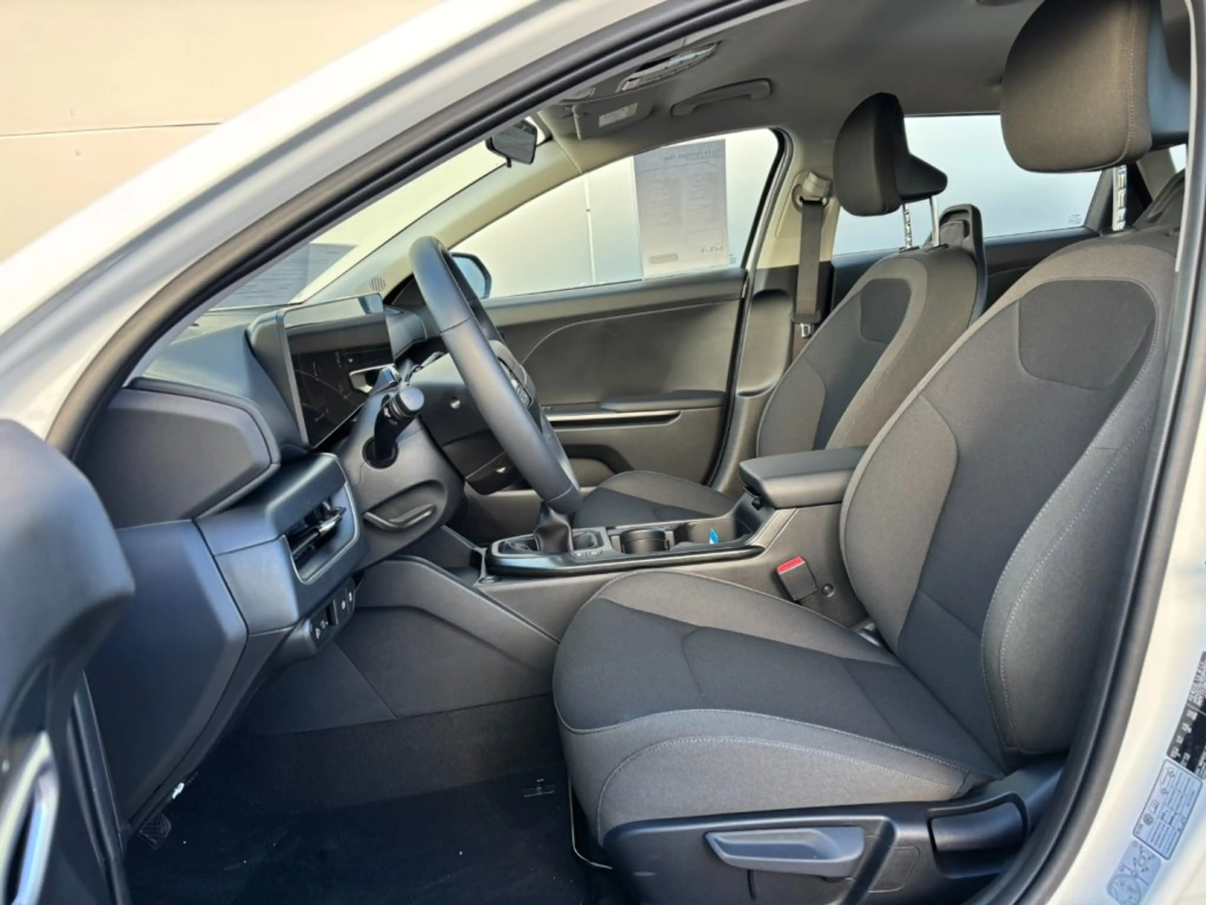 Kia K4 HB/TITAN/1.0 TGDI /MT6/115/P1/MY26 LP.: € 27.290,00 — photo 8