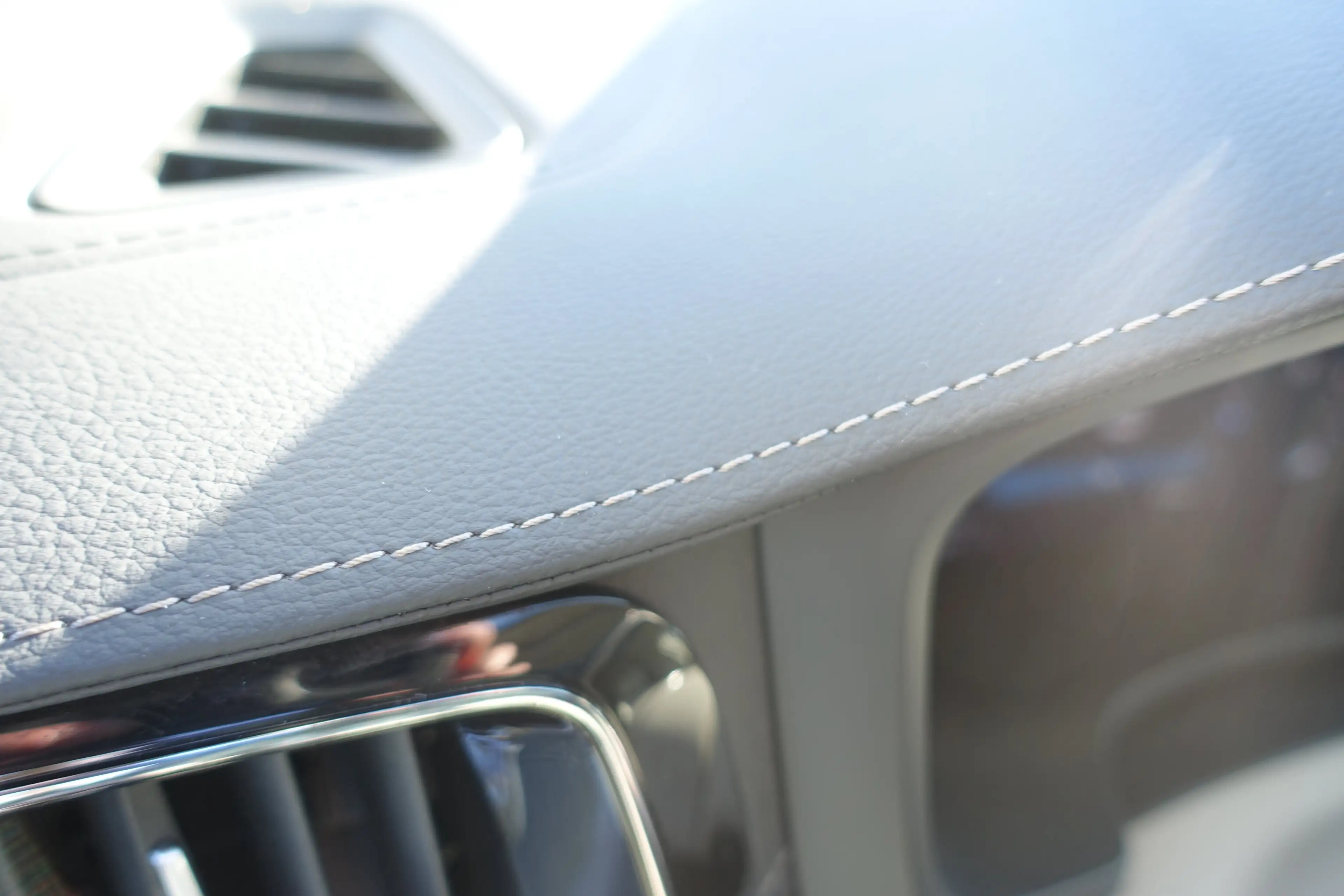 Volvo V60 Cross Country Ultimate AWD Geartronic Vollaus. leasingfähig — photo 11