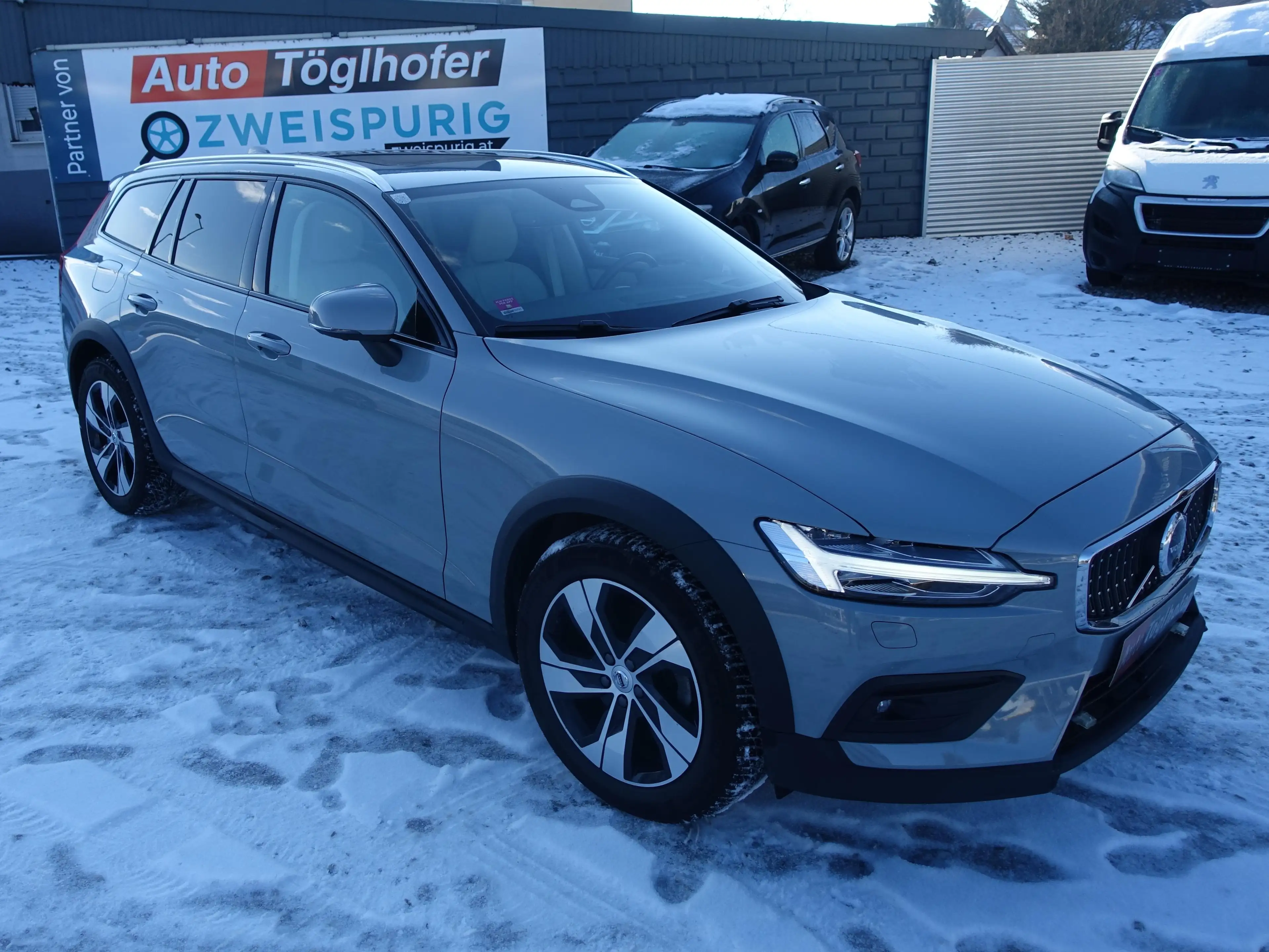 Volvo V60 Cross Country Ultimate AWD Geartronic Vollaus. leasingfähig — photo 3
