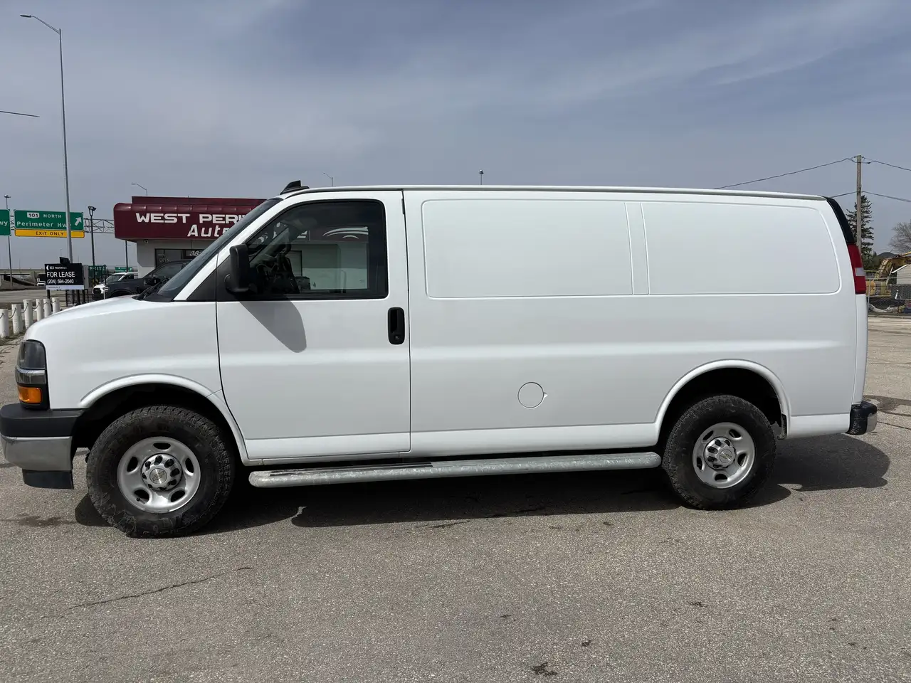 2024 Chevrolet Express 2500
