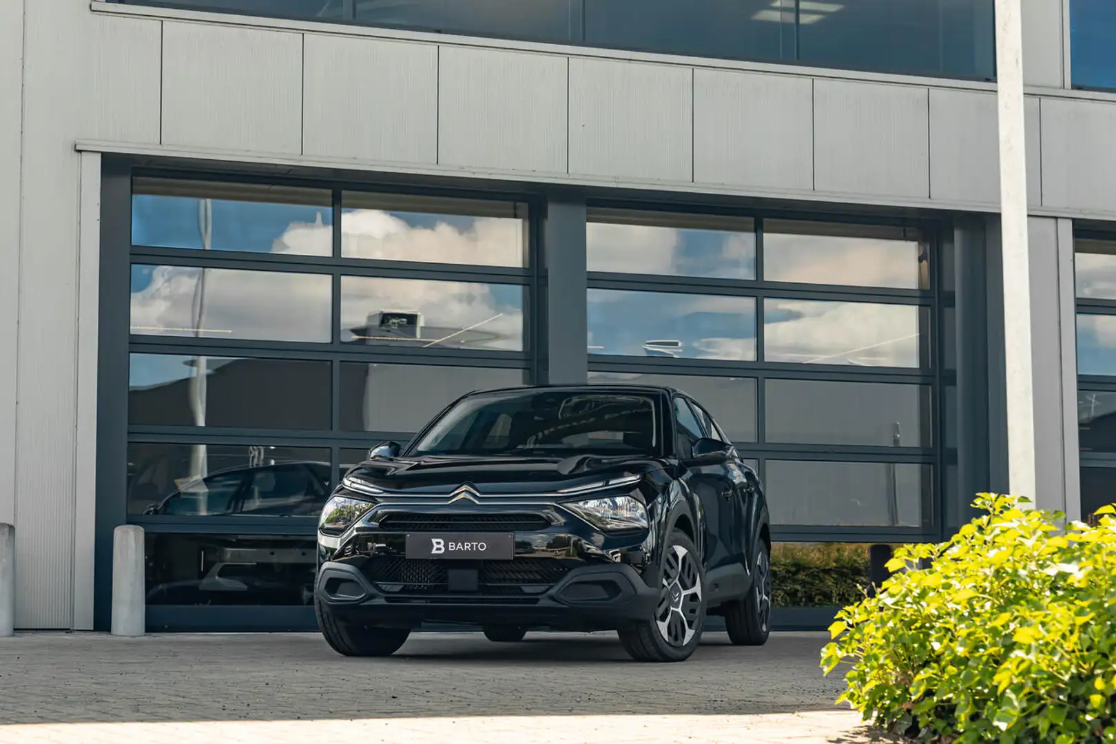 Citroen C4 130pk MT6 | a. Camera | Auto. Airco | Driver Al... Noir - 1