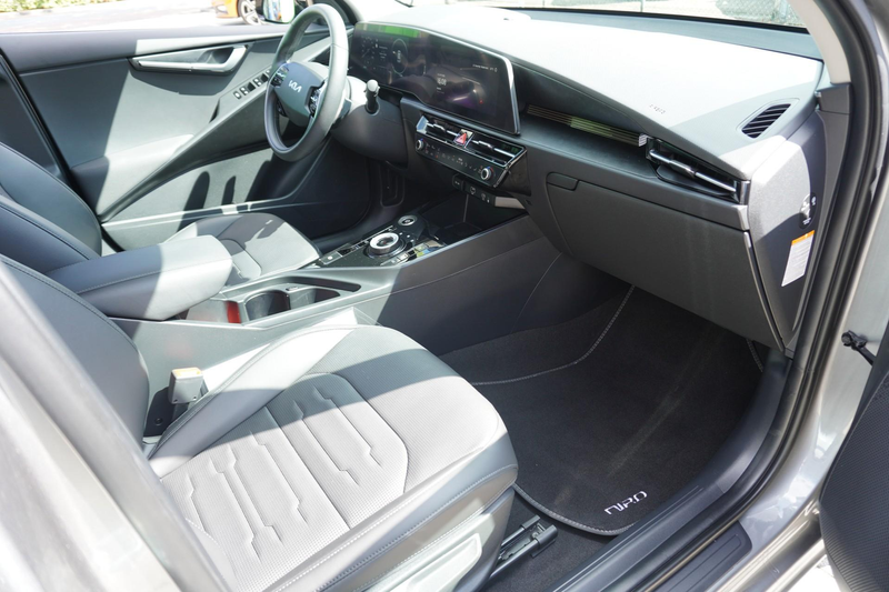 Kia e-Niro EV 204pk Edition Advanced 64.8 kWh | Stoel / Stuur — photo 5